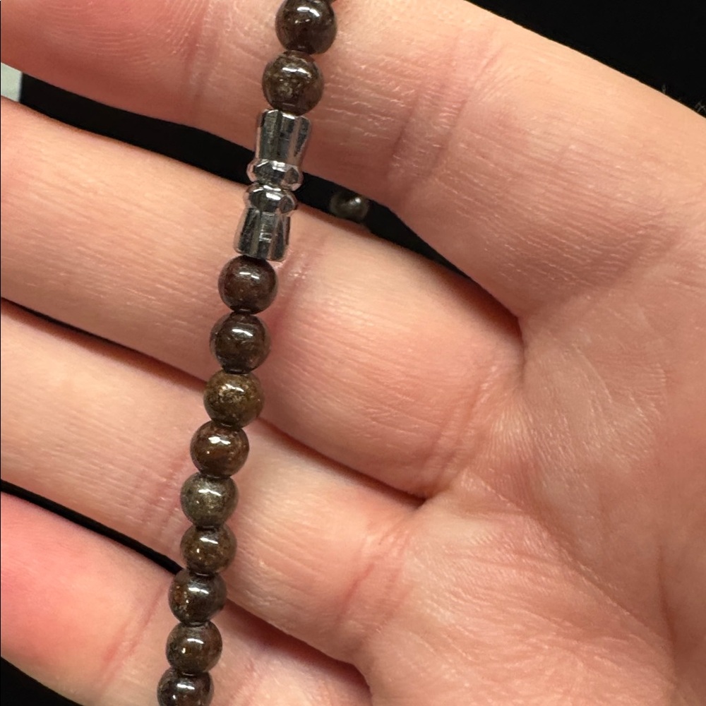 Elegant Gemstone Beaded Necklace - Picture 2 of 2